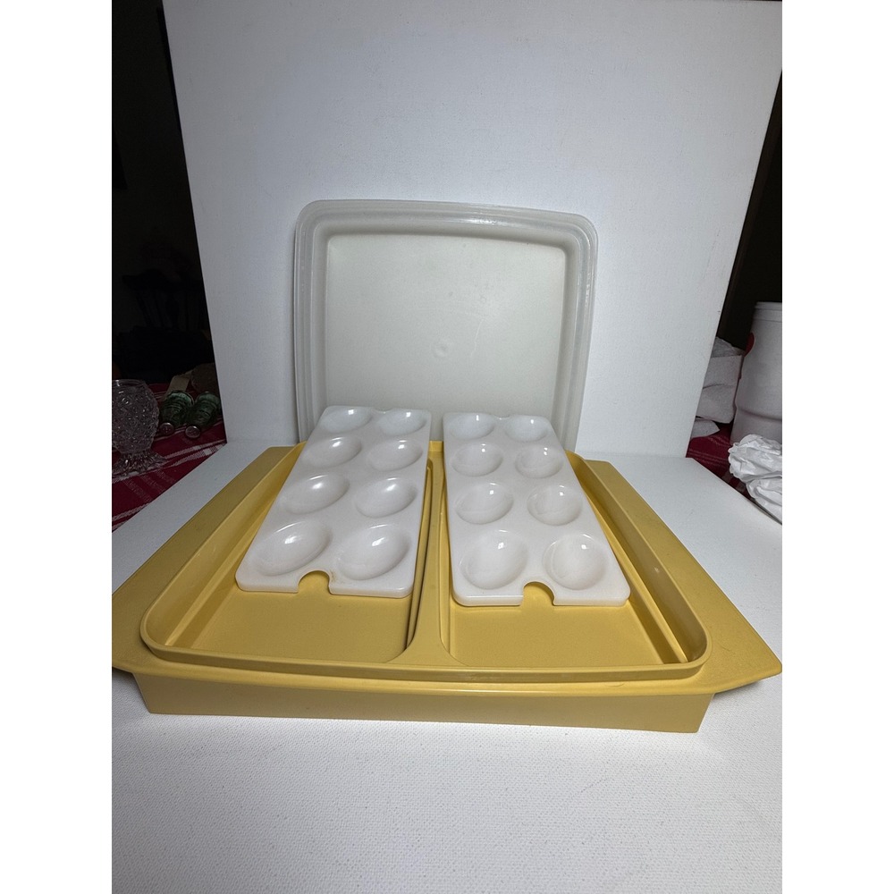 Vintage Tupperware Deviled‎ Egg Keeper Tray Holder Tan Made In USA Retro 1980s